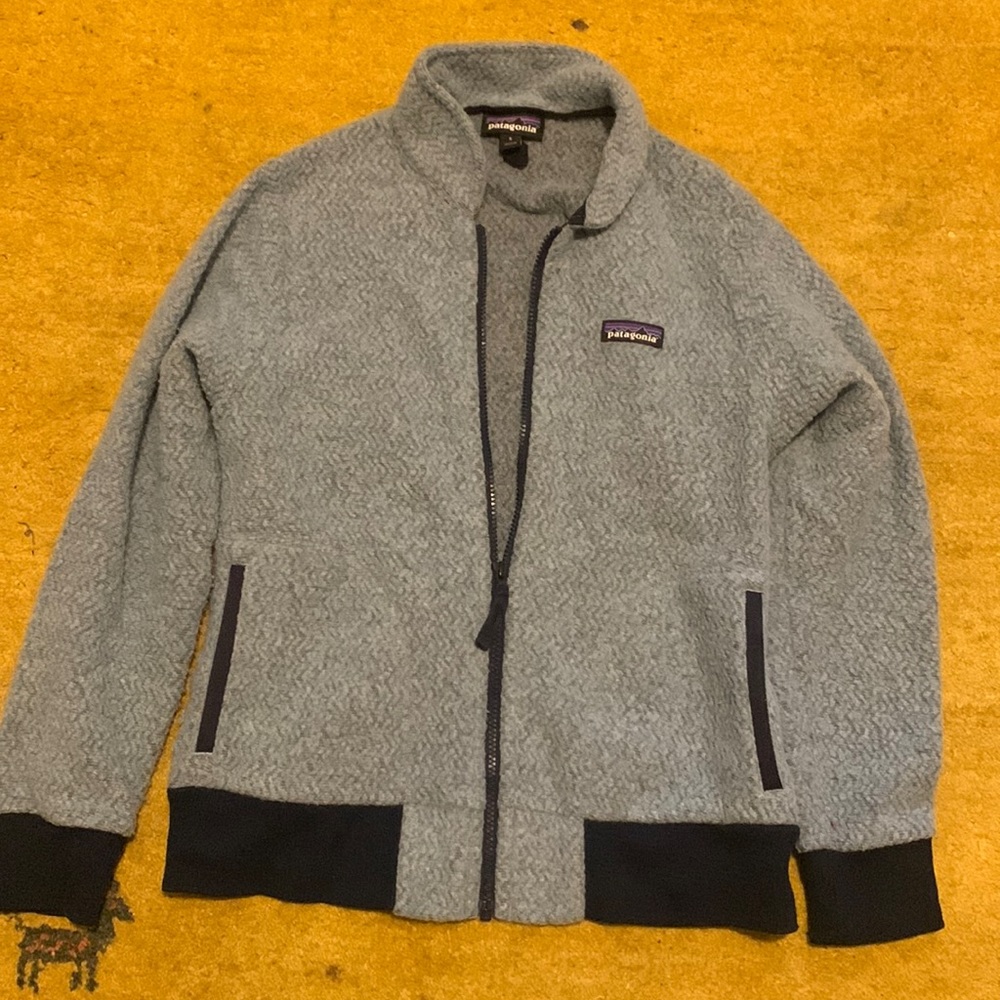 Patagonia fleece sweater